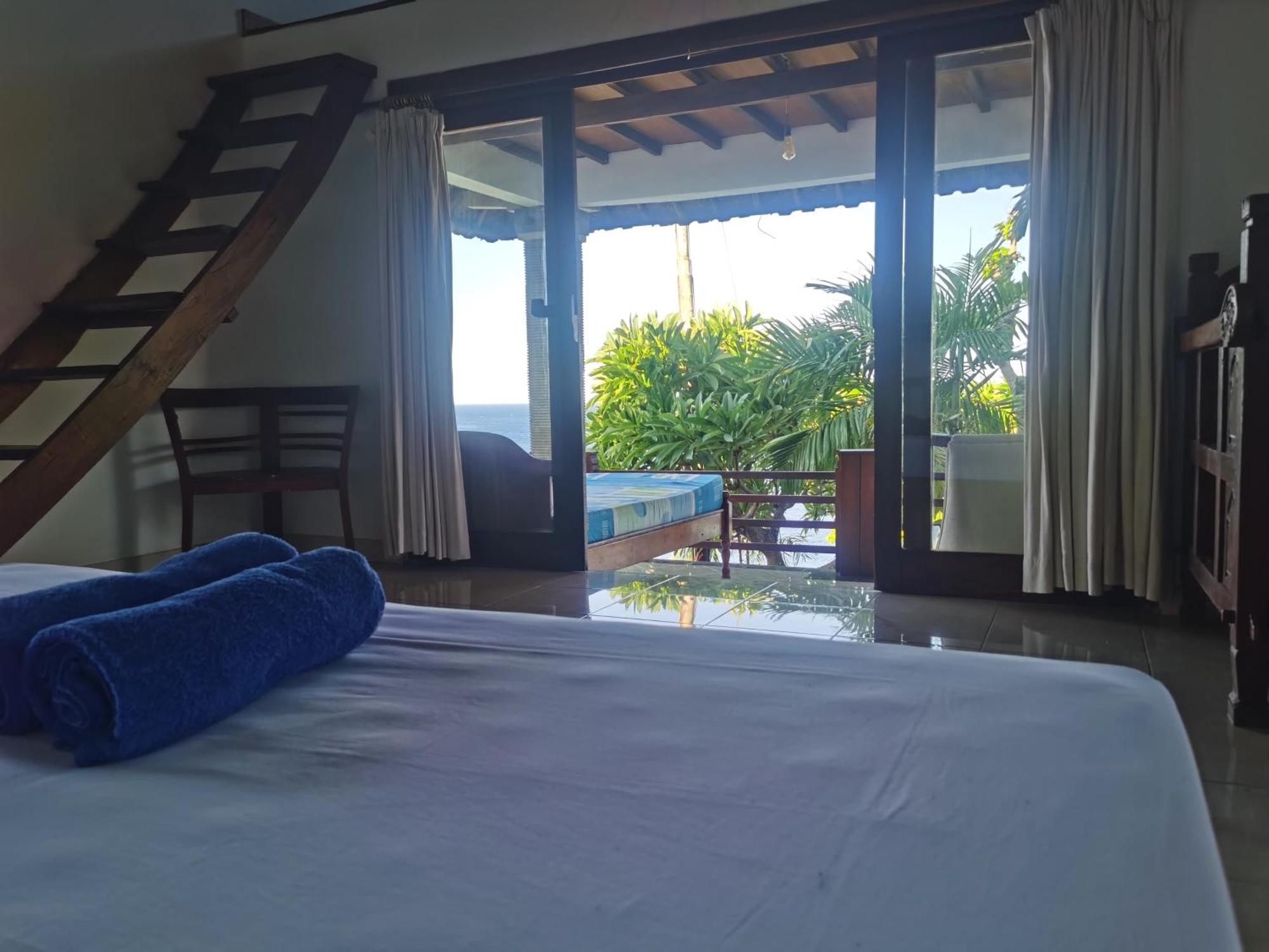 Wawa Wewe Rock Hotel อาเม็ด ภายนอก รูปภาพ